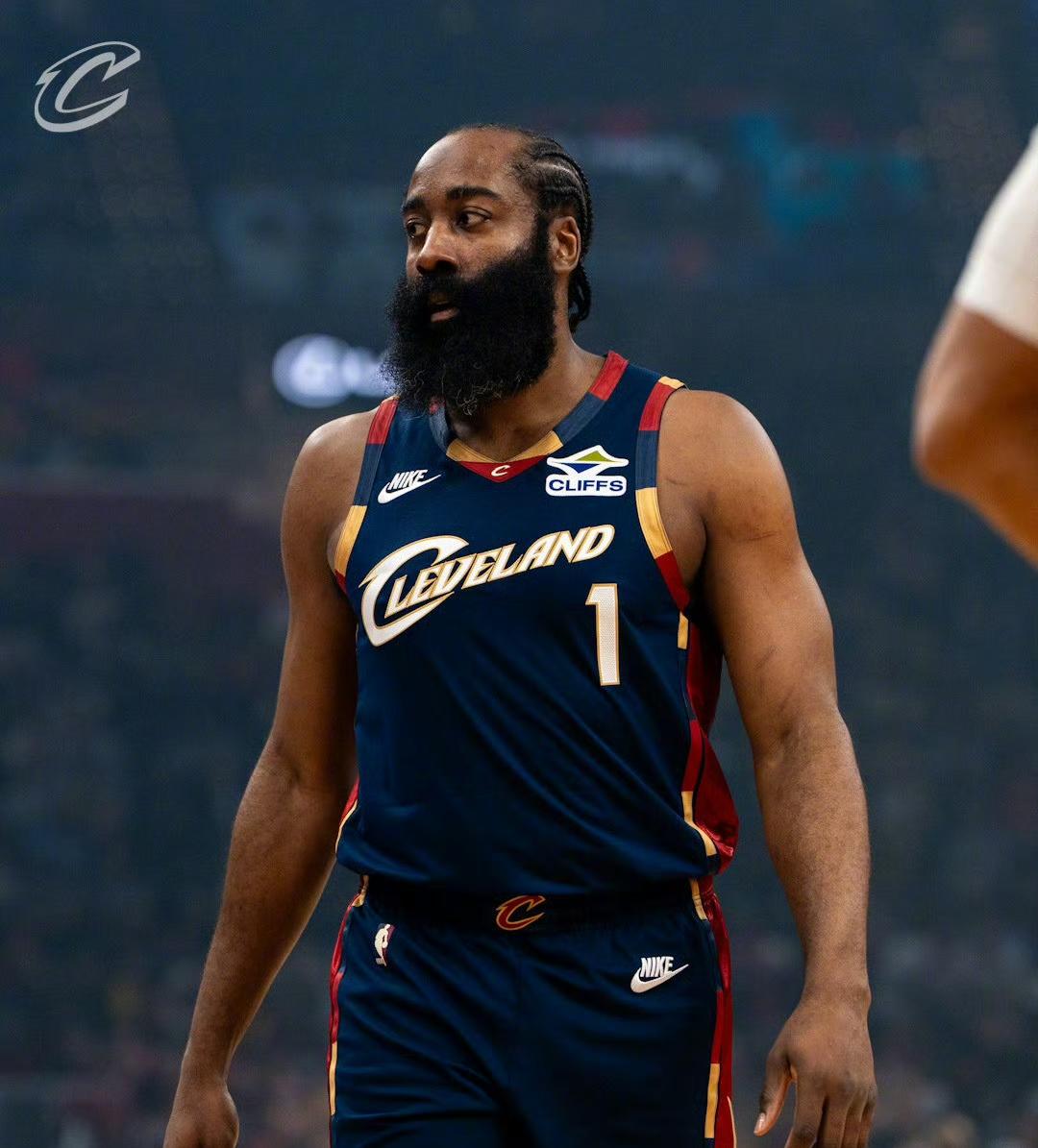 骑士149-128热火！
七人得分上双，哈登17分14助攻！

北京时间3月28