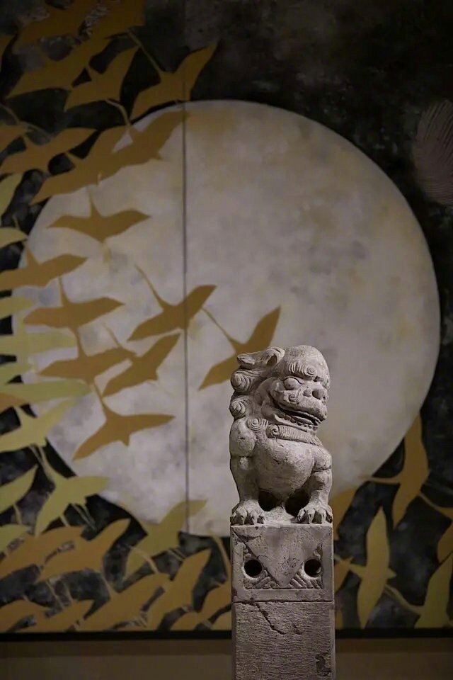 主题"中"字，来接吧相与枕藉乎舟中，不知东方之既白。――《前赤壁赋》宋·苏轼​​