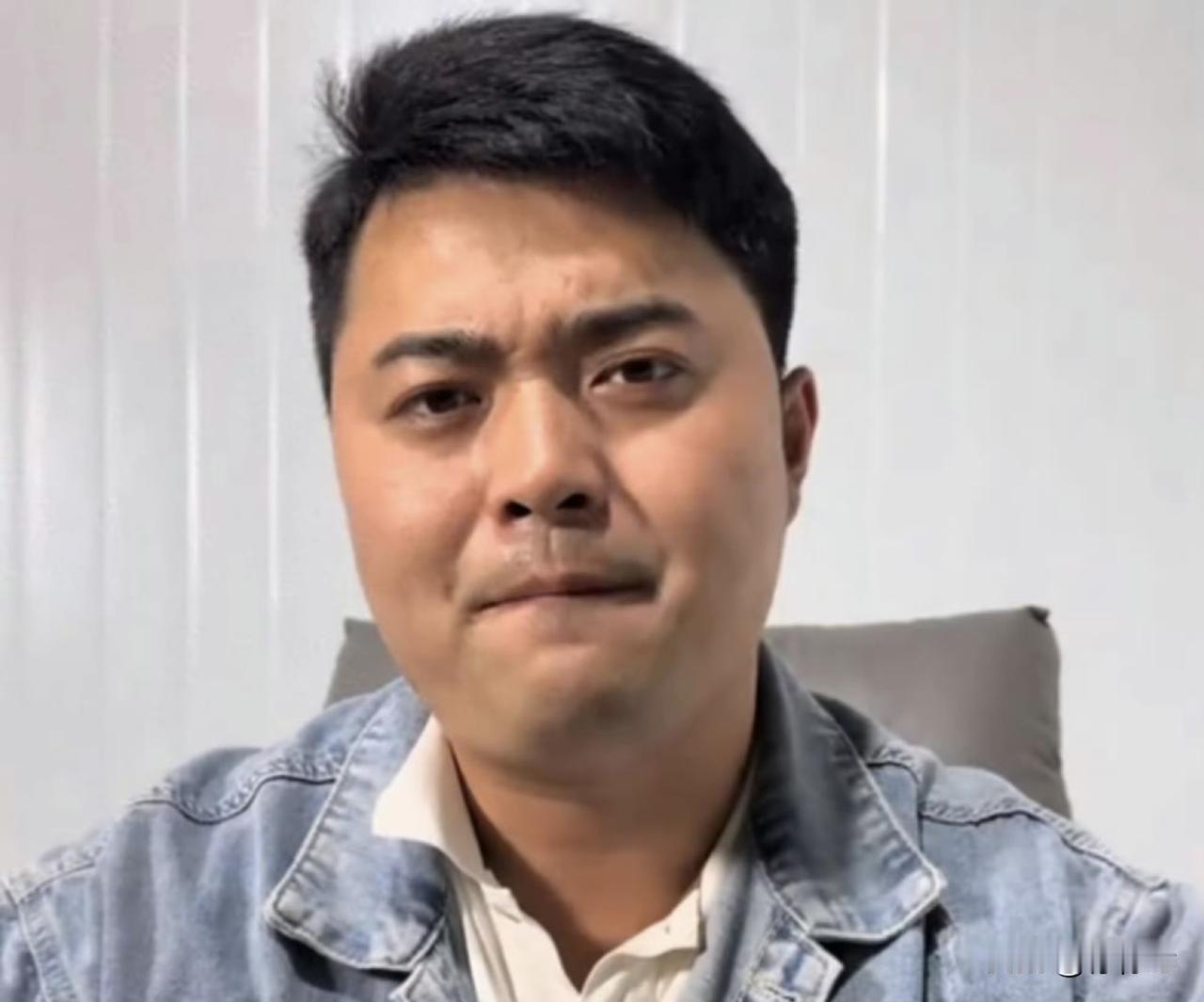 白嫖190元榴莲被拘7天‼️出狱疯狂报复：你让我蹲7天，我毁你整间店🔥🔥
原