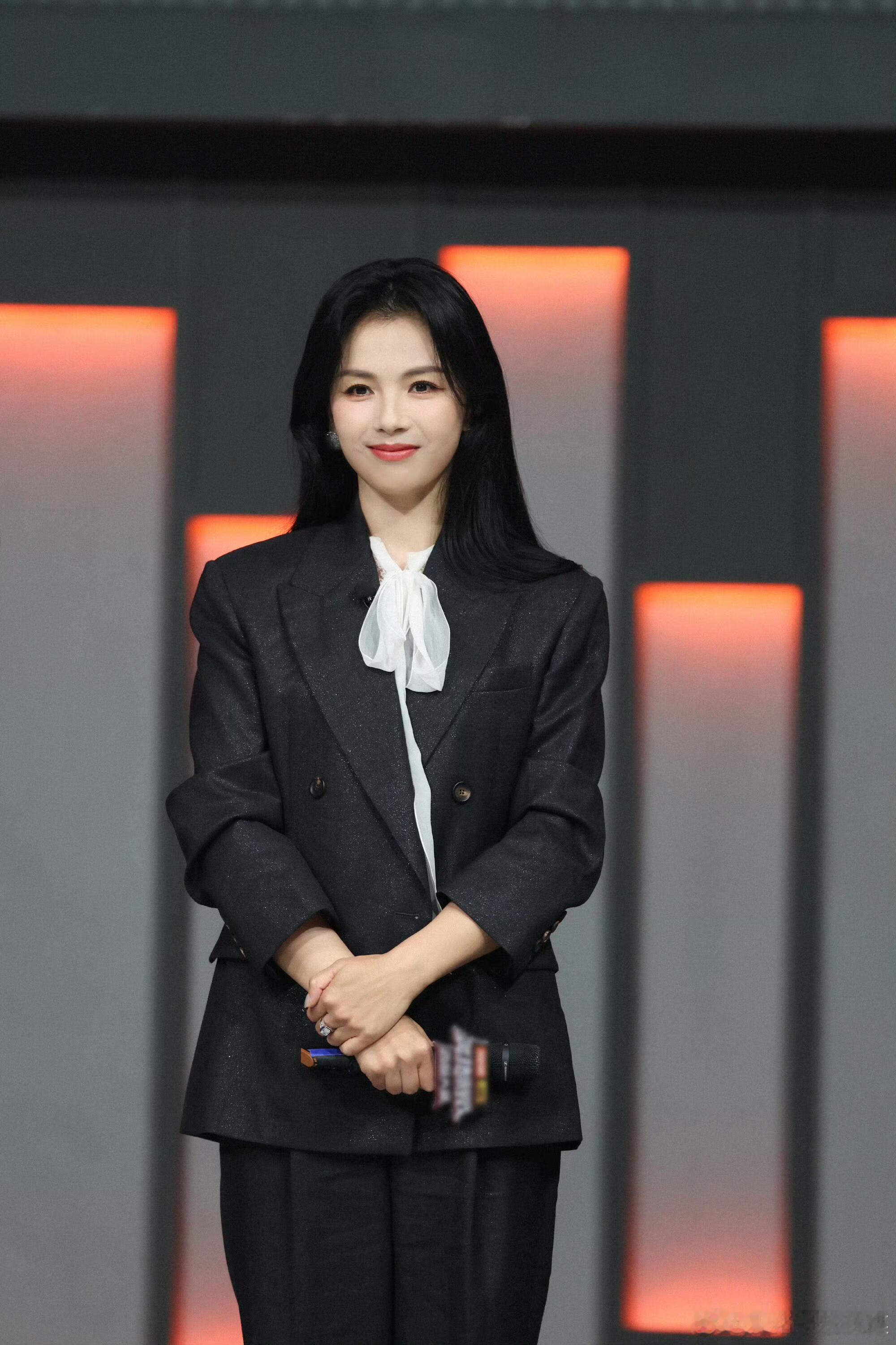 刘涛说大肠包榴莲香极了百厨大战感觉刘涛的胃就是为百厨大战量身定做的，什么样的创意