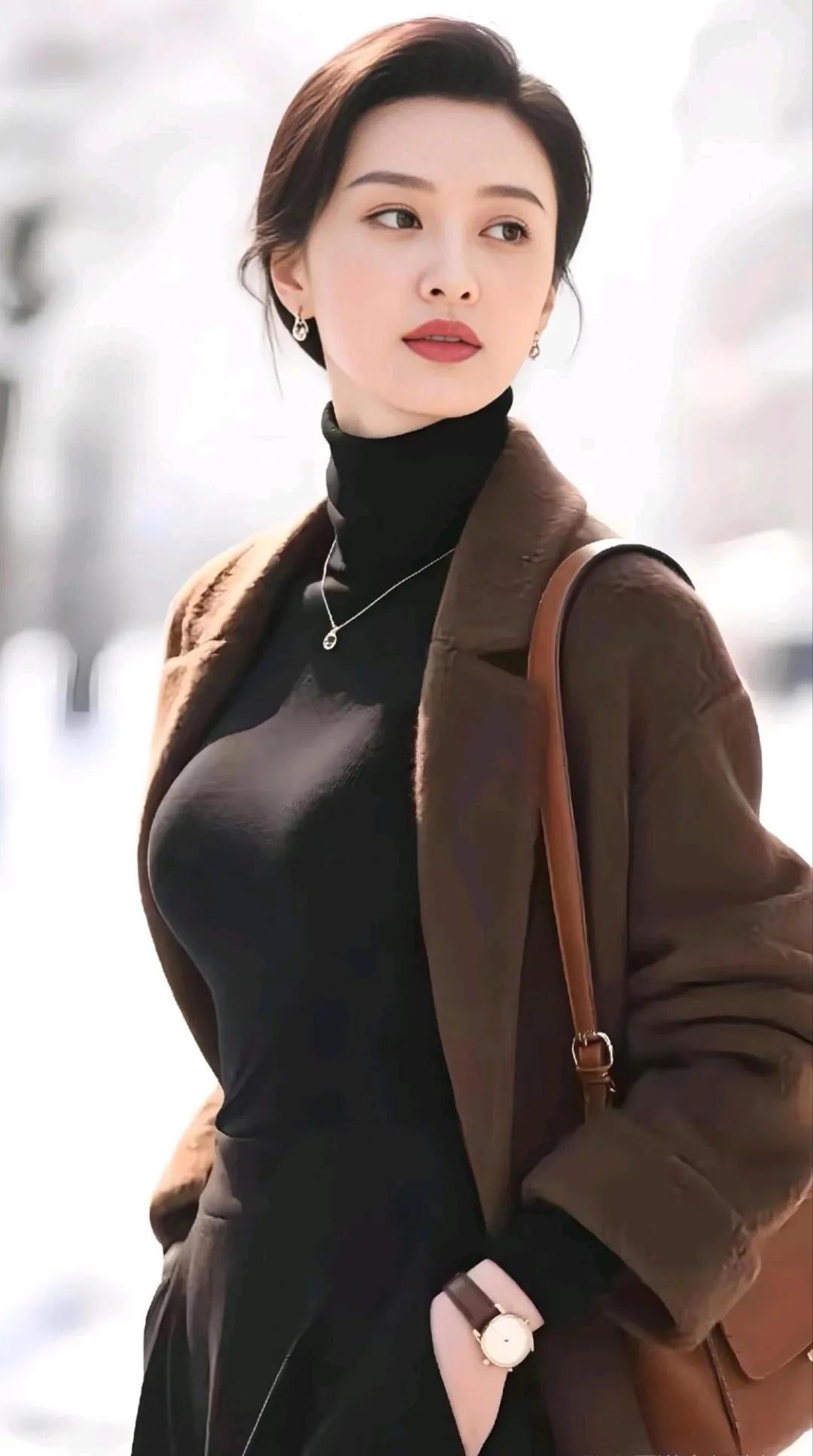 姐好甜美好迷人!
美女 迷人.