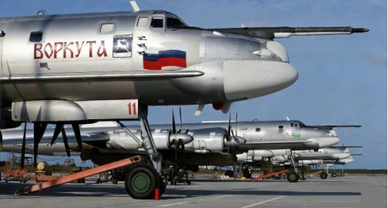 俄罗斯的战略轰炸能力已落后于中国。俄空军只有22架能飞的图-95MS轰炸机和10