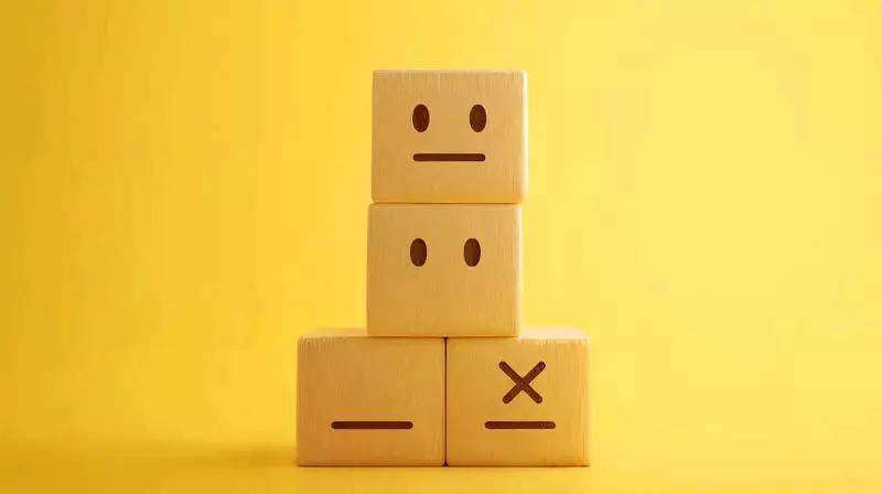 这一脚，细思极恐！宇树G1机器人模拟动作测试，机器人和工程师同步做战斗动作时，它