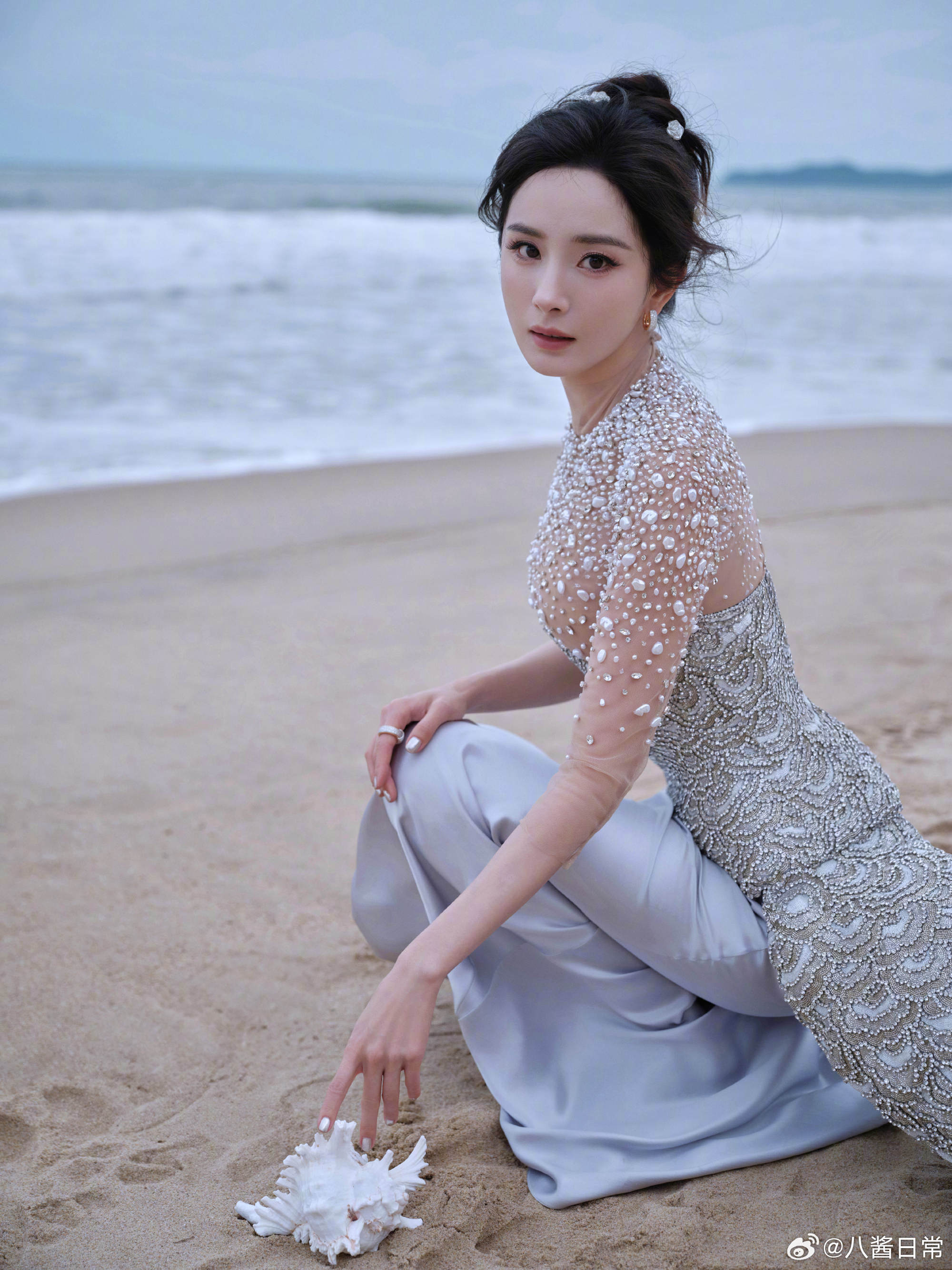 ELLE风尚大典女明星工作室出图杨幂、关晓彤、代露娃、张艺凡、邓恩熙、张予曦、陆