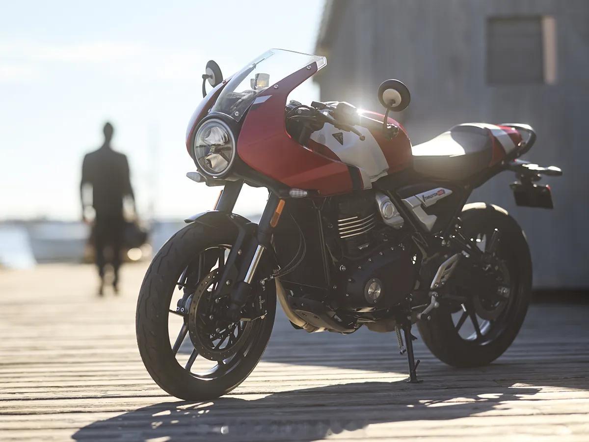 凯旋正式在中国引入发布了Tracker 400与Thruxton 400两款全新