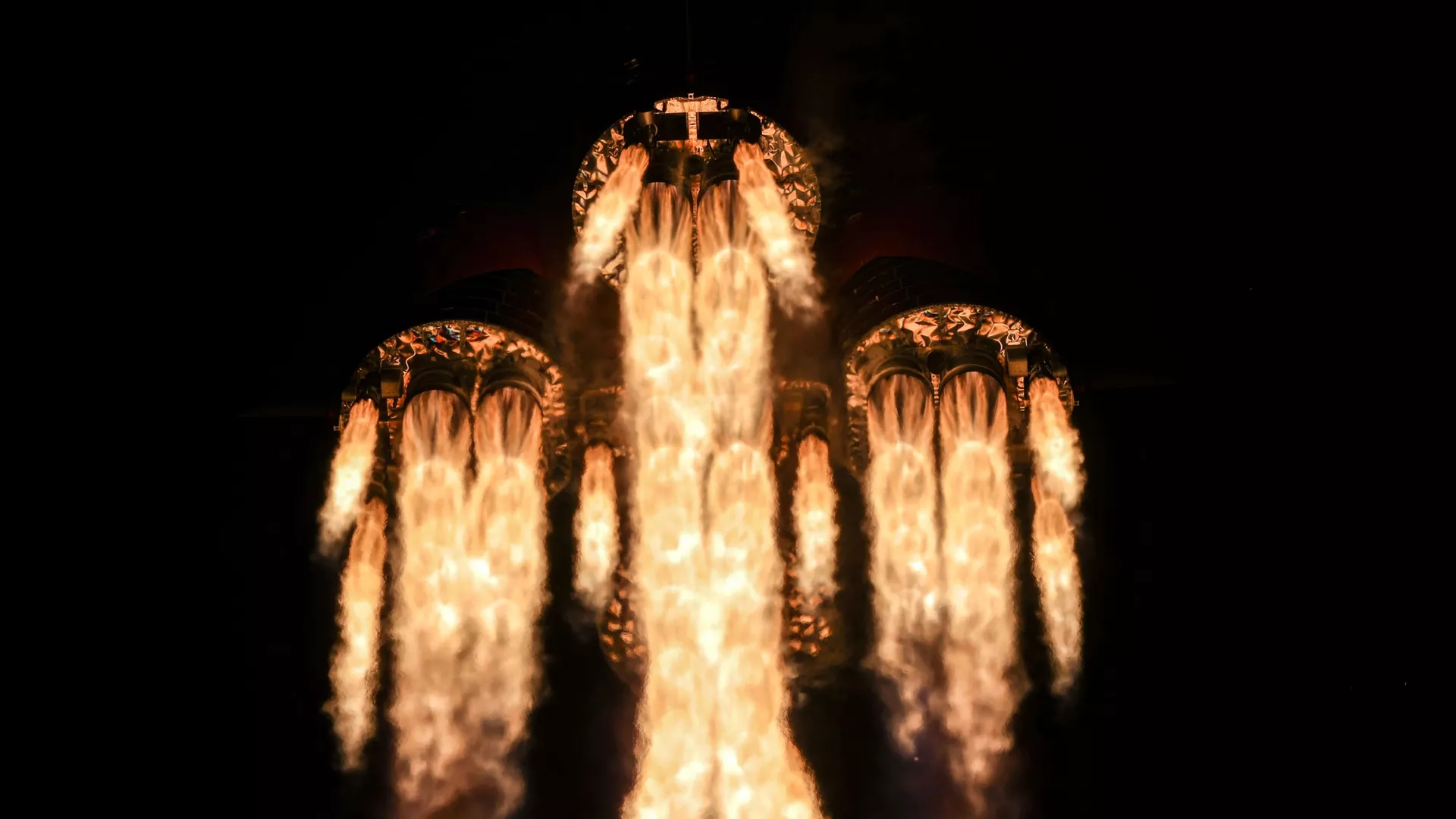 【俄航天航天 集团：将很快宣布与印度联合研制火箭发动机计划】12月4日俄罗斯国家