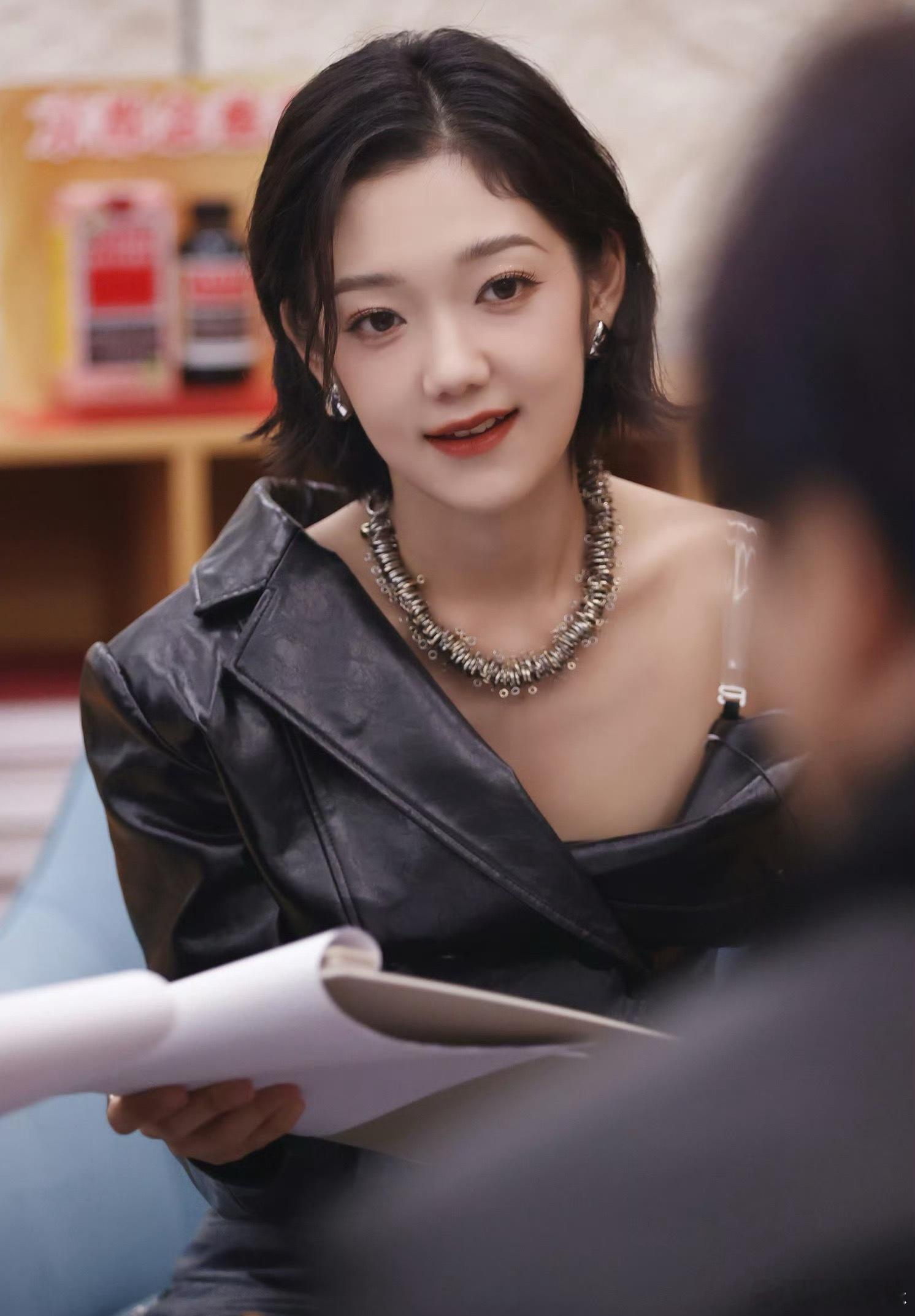 希林娜依高音乐缘计划剧照音乐缘计划今晚歌单有年末那味了第二季EP10剧照送达！静