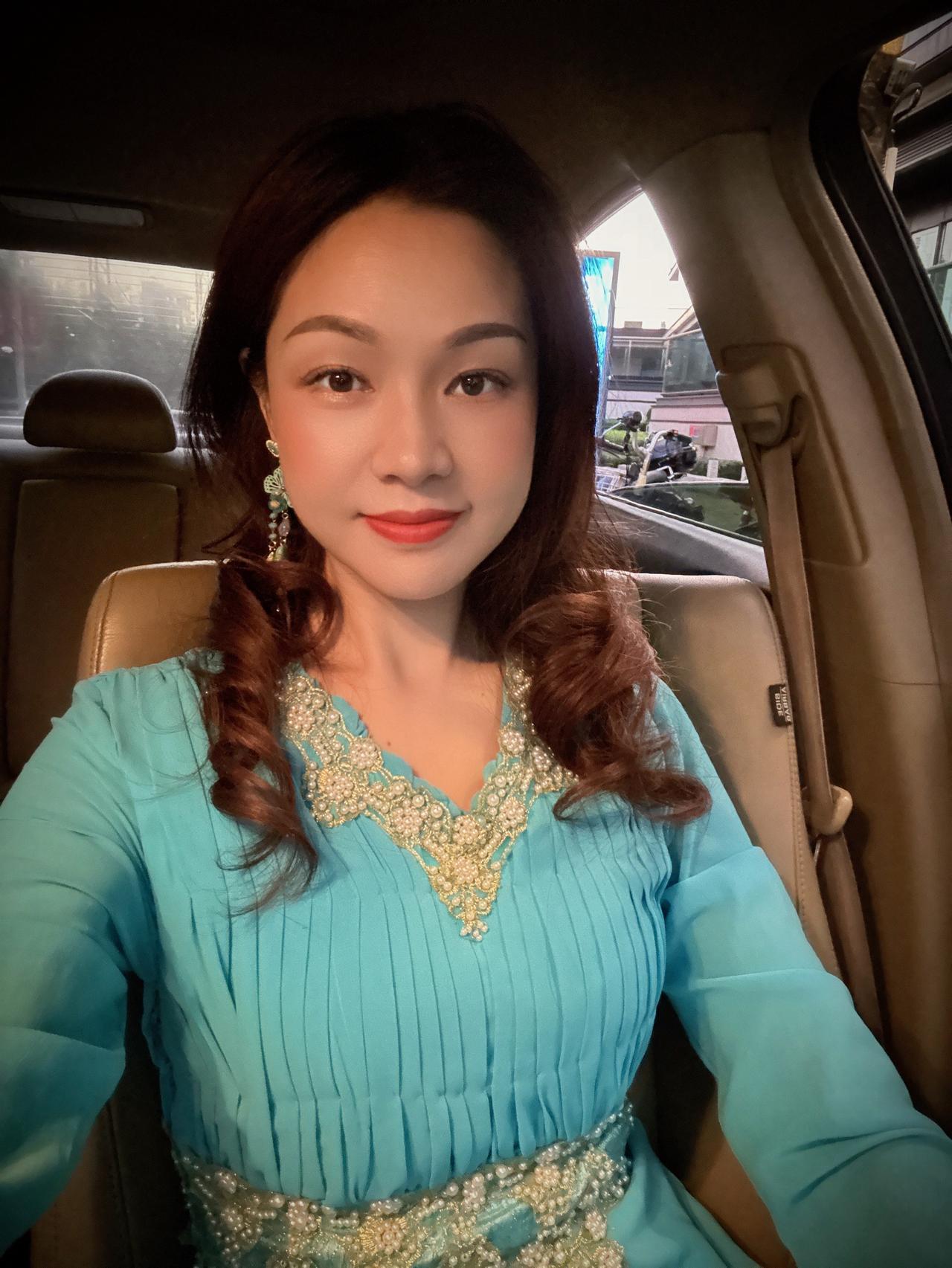 人生不过三万天，健康和快乐最值钱，
与万事言和，与独处相安，自行、自省、自清欢。