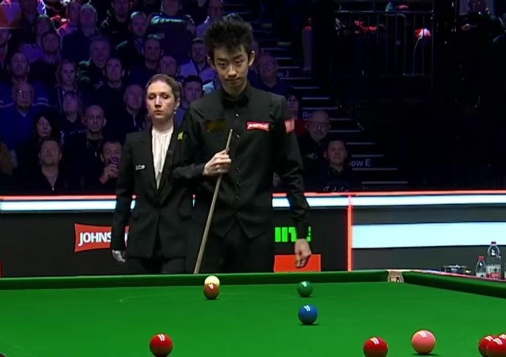 斯诺克大师赛揭幕战：1/8决赛前四局结束！吴宜泽3-1领先墨菲
​
​     
