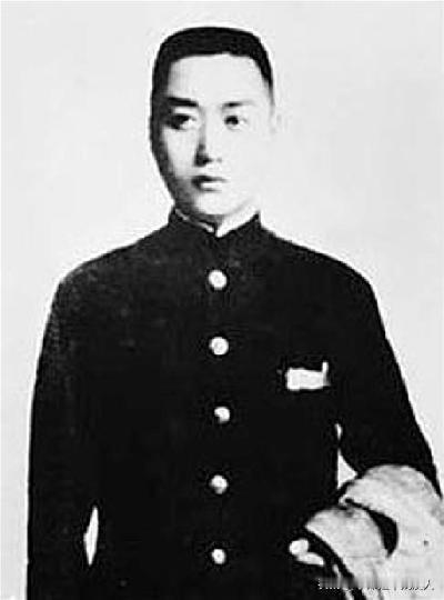 周逸群
周逸群（1896年-1931年5月），男，字立凤，祖籍湖北省蒲圻县，出生