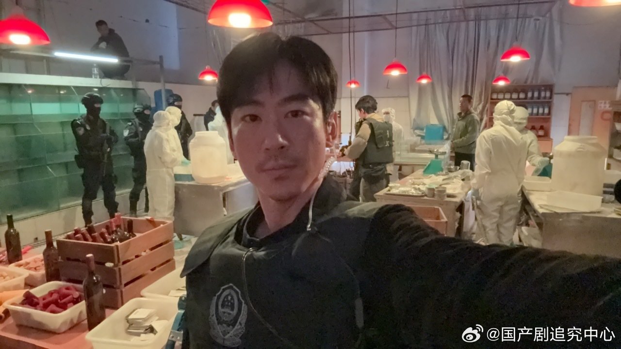 江奇霖你别演了我害怕剥茧 情绪节奏把控精准！韩烽的愤怒跟着剧情走，不急不躁层层递