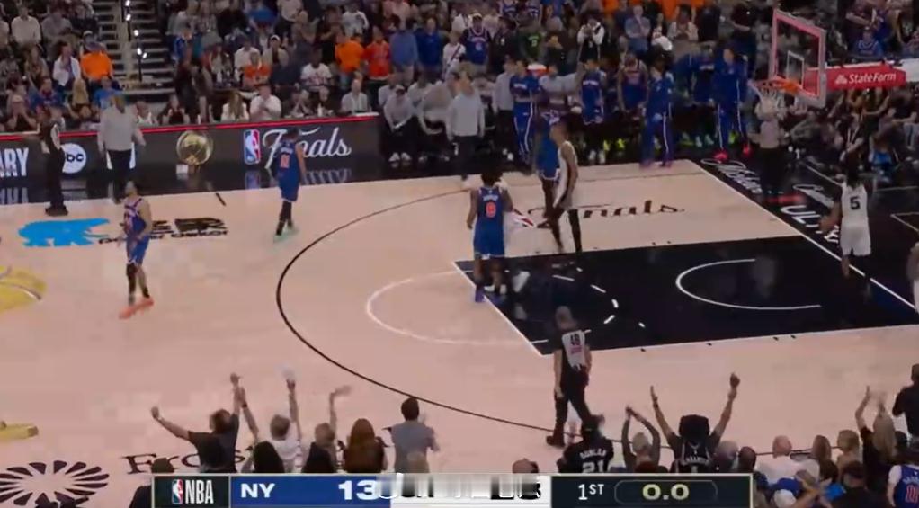 6月14日讯 今日NBA总决赛尼克斯vs马刺G5，目前大比分尼克斯3-1马刺。比