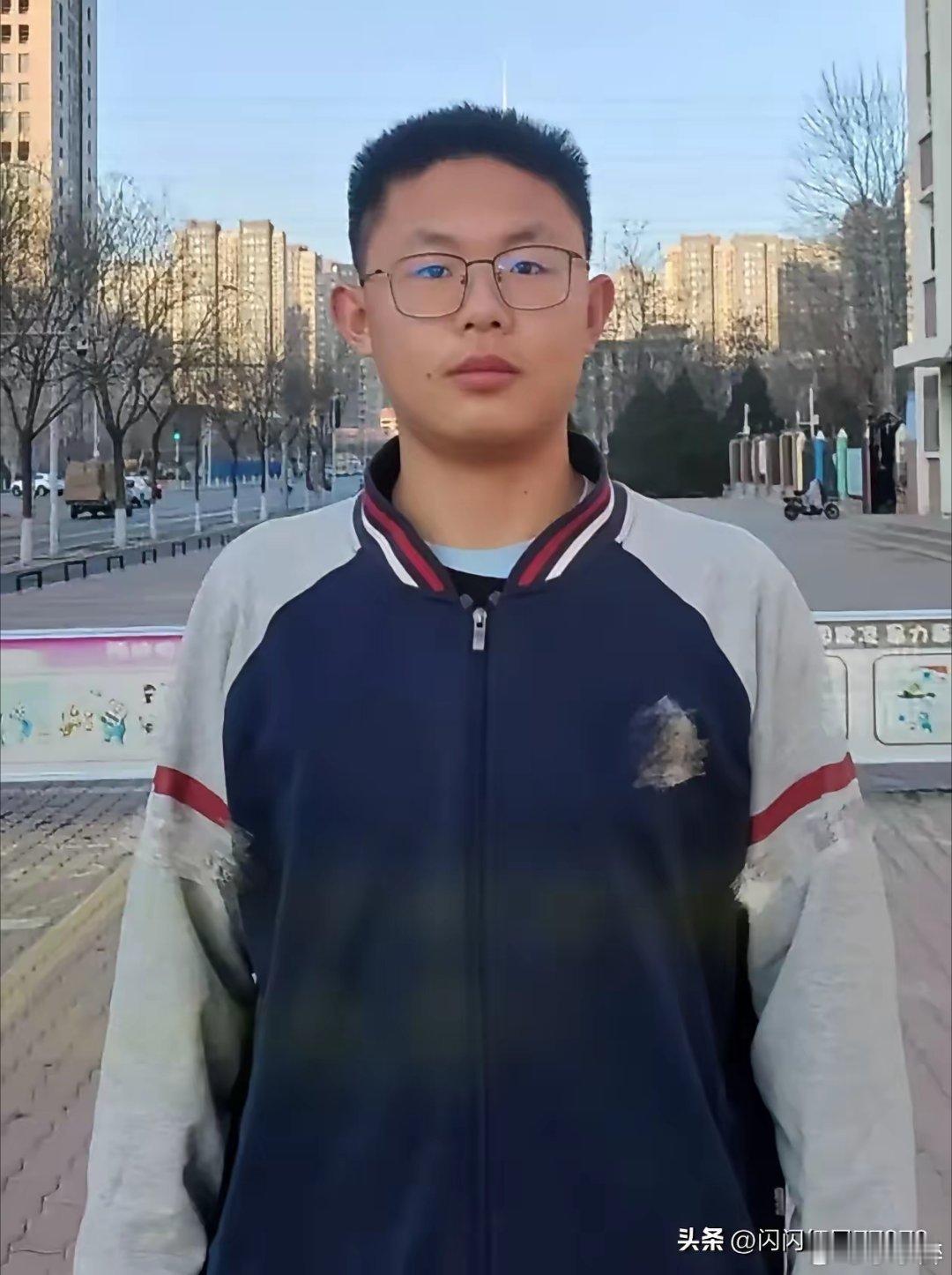 但行好事，莫问前程”郭庆同学用行动诠释了这句话银川外国语学校给郭庆的嘉奖如下1.