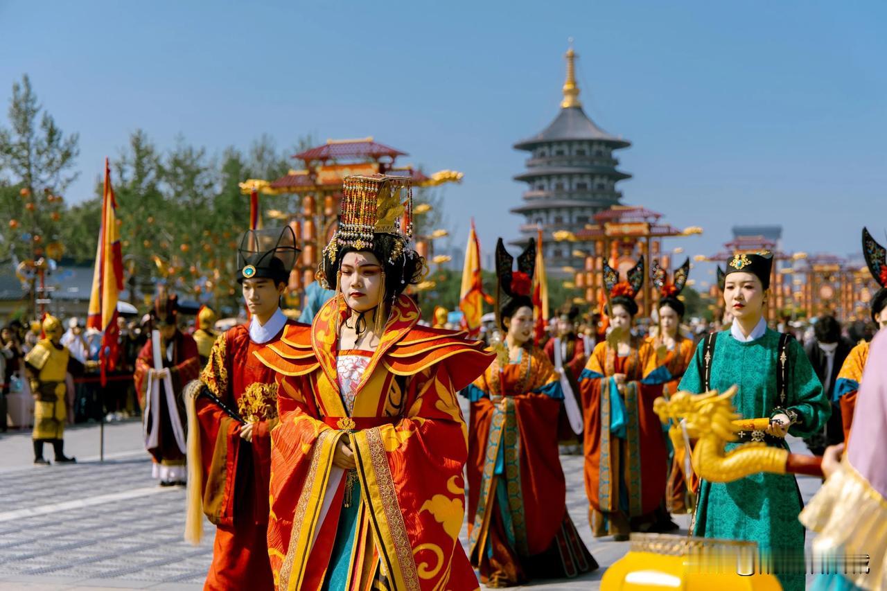 武皇登基回归，假期每天下午14:30在应天门北广场上演！】
