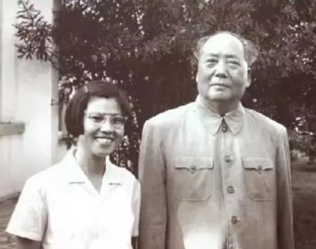 她，陪毛主席走完最后一程，一生未婚，与主席同月同日离世！很多人之间本身就有着极大