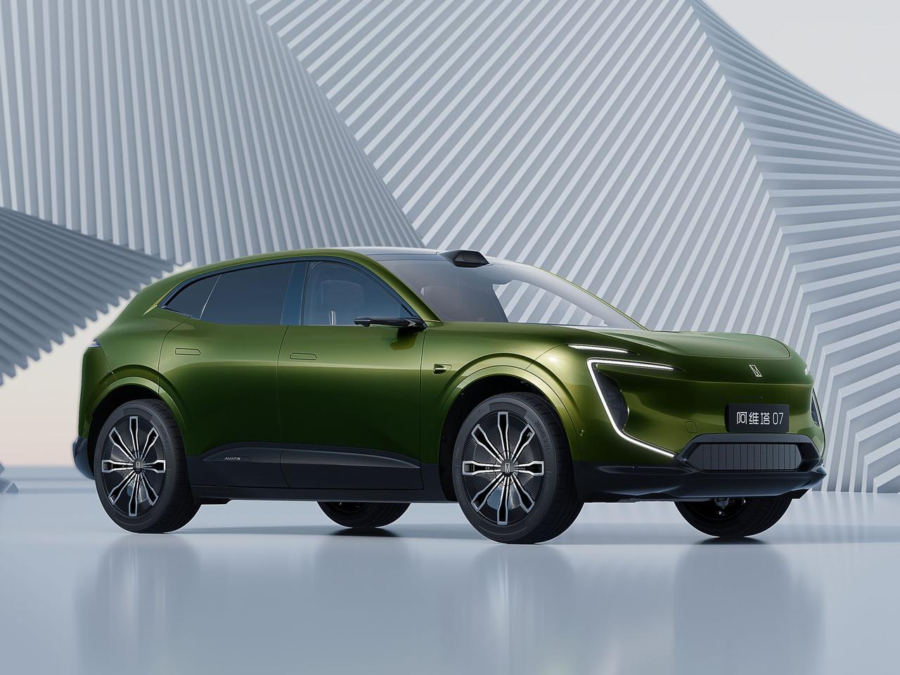 阿维塔11和阿维塔12增程版将于9月份上市。另外，全新SUV 阿维塔07也将于9