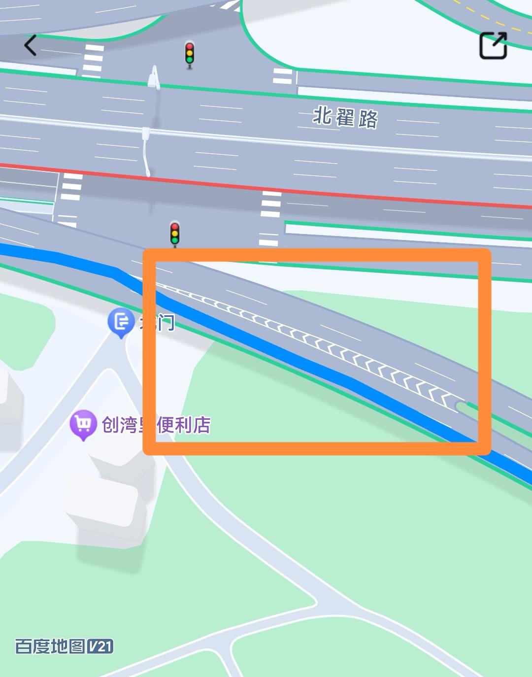 从北翟高架上外环高速，这个路口有拍照吗，今天走这里压了图中圈起来的地方变道。这个