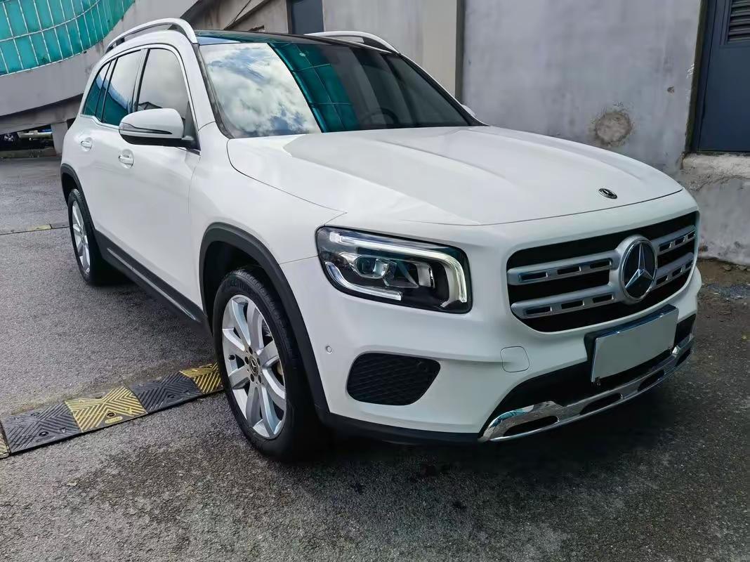 2020年买的奔驰GLB，落地34万，才跑了4万公里，车贩子给报价10万块钱，为