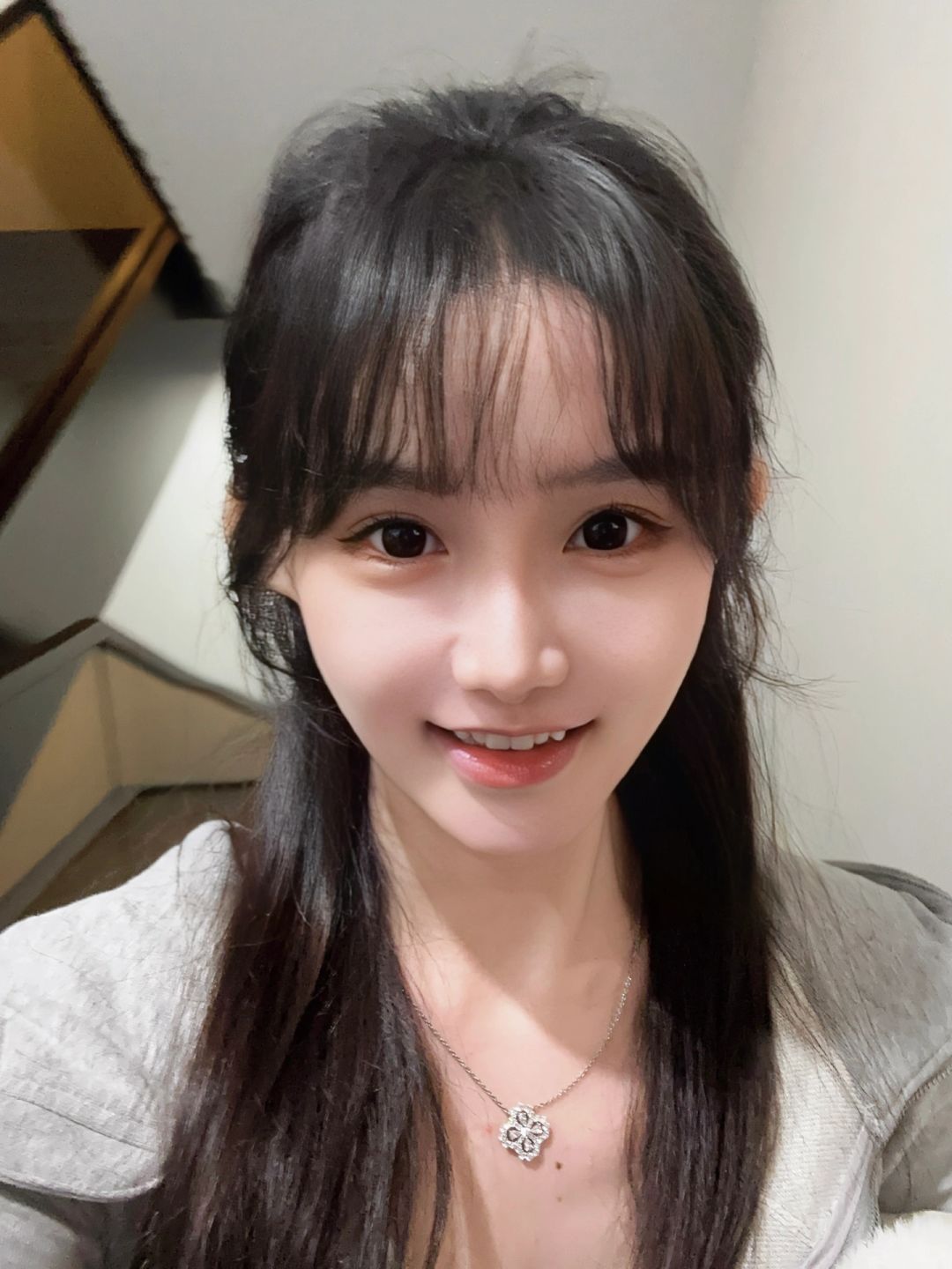 繁花剧组老师化的合照妆