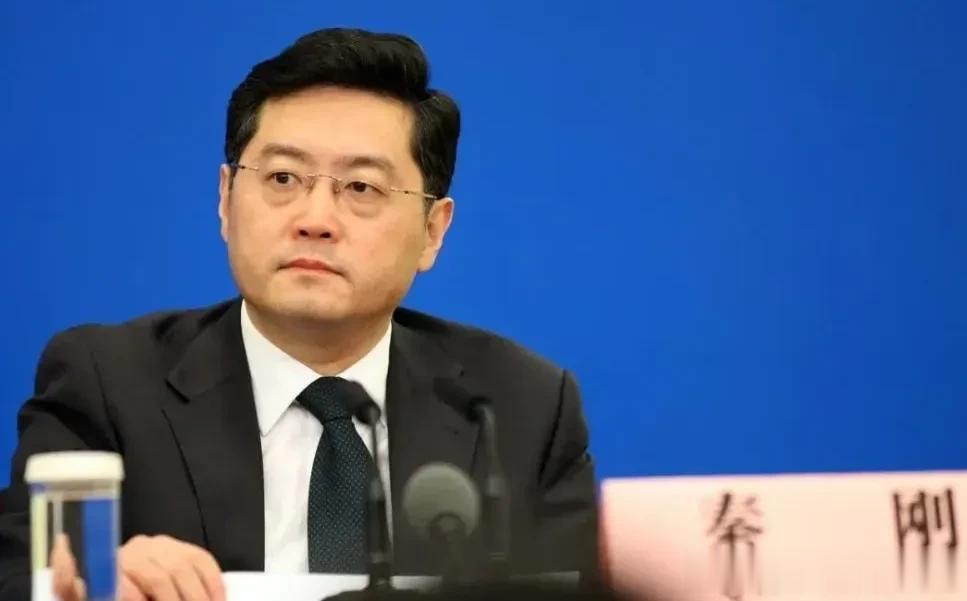 他说，美国又在全球金融上给中国画蛋糕和大饼。不过不是坏事

当前海外经济应从实体