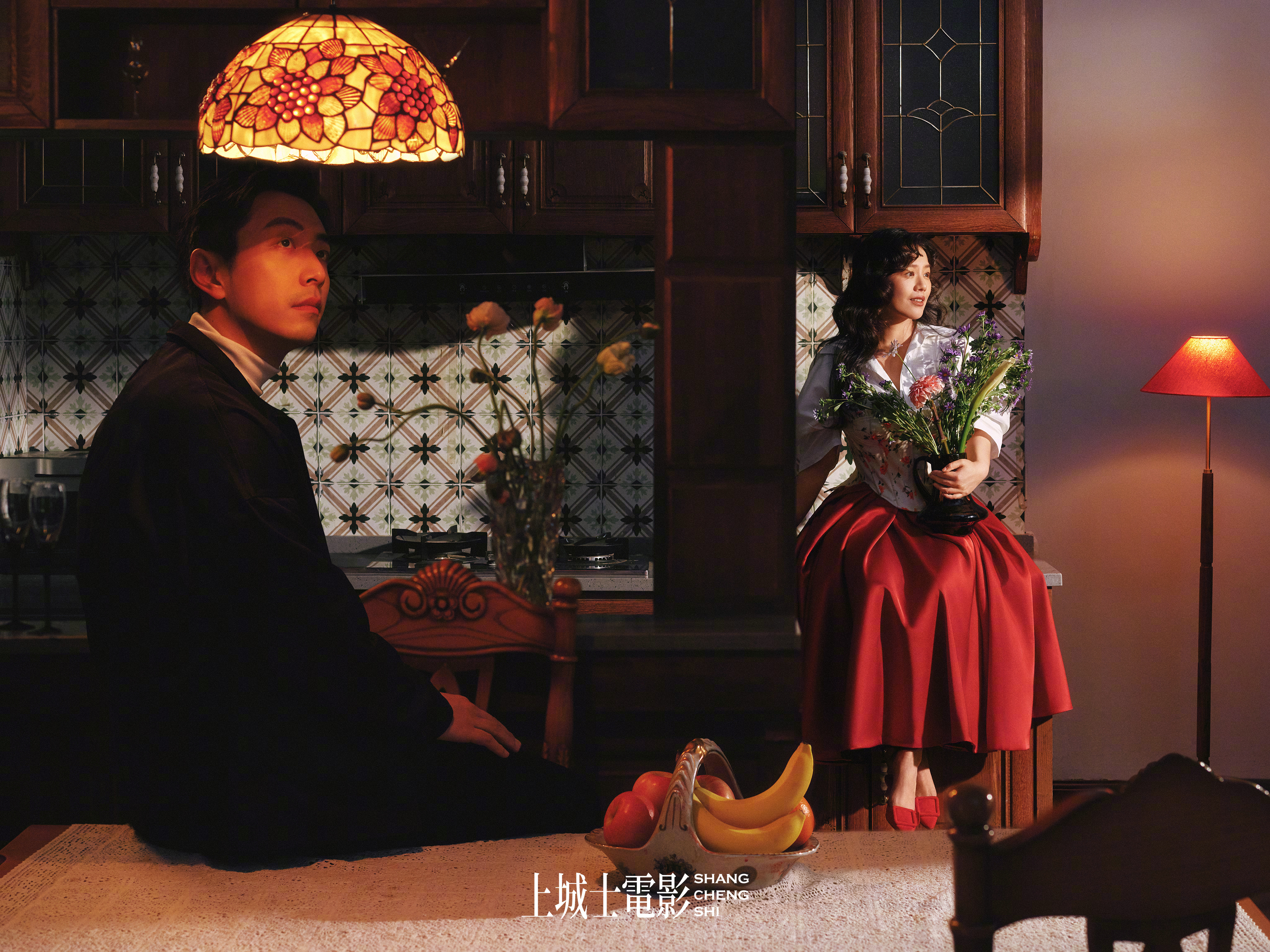 马思纯和白客的「上城士」电影大片，光影交错呈现复古美学！🌸🍃☕️上城士电影我