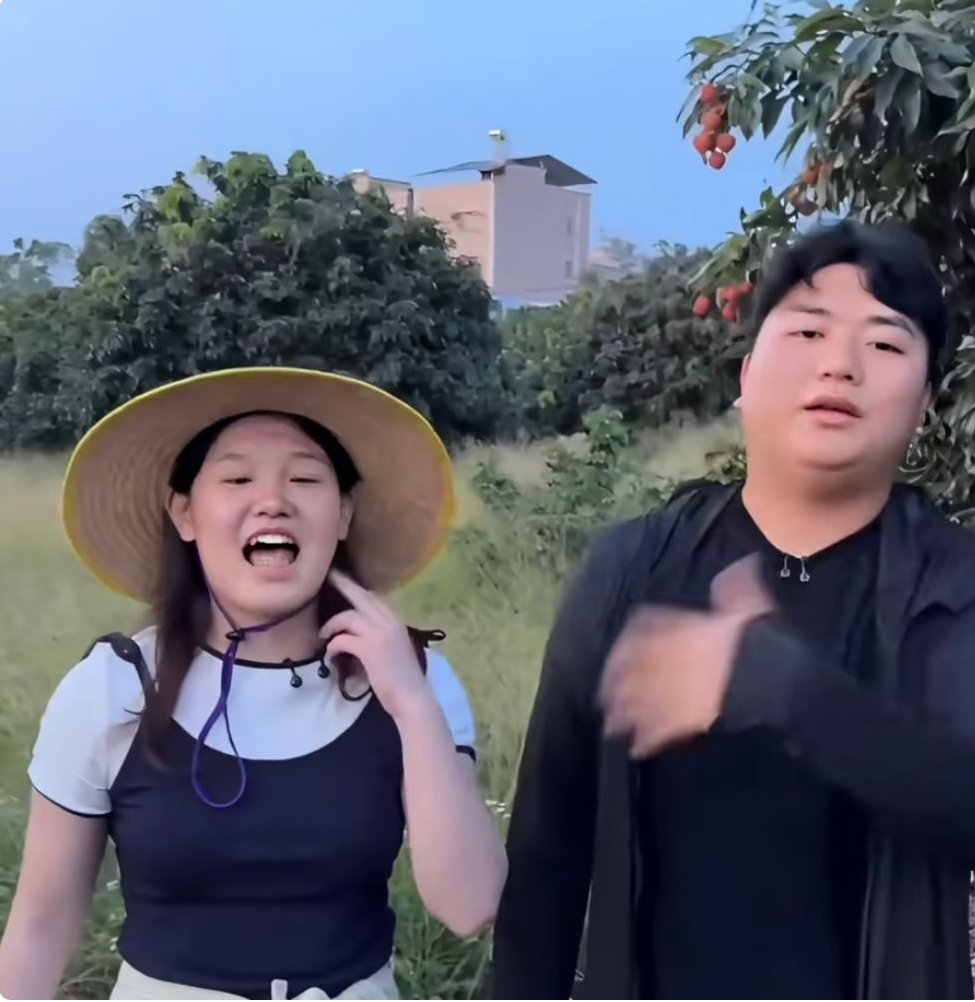 全红婵哥哥认张家齐当妹妹！后者回应：我要和你亲妹妹更亲