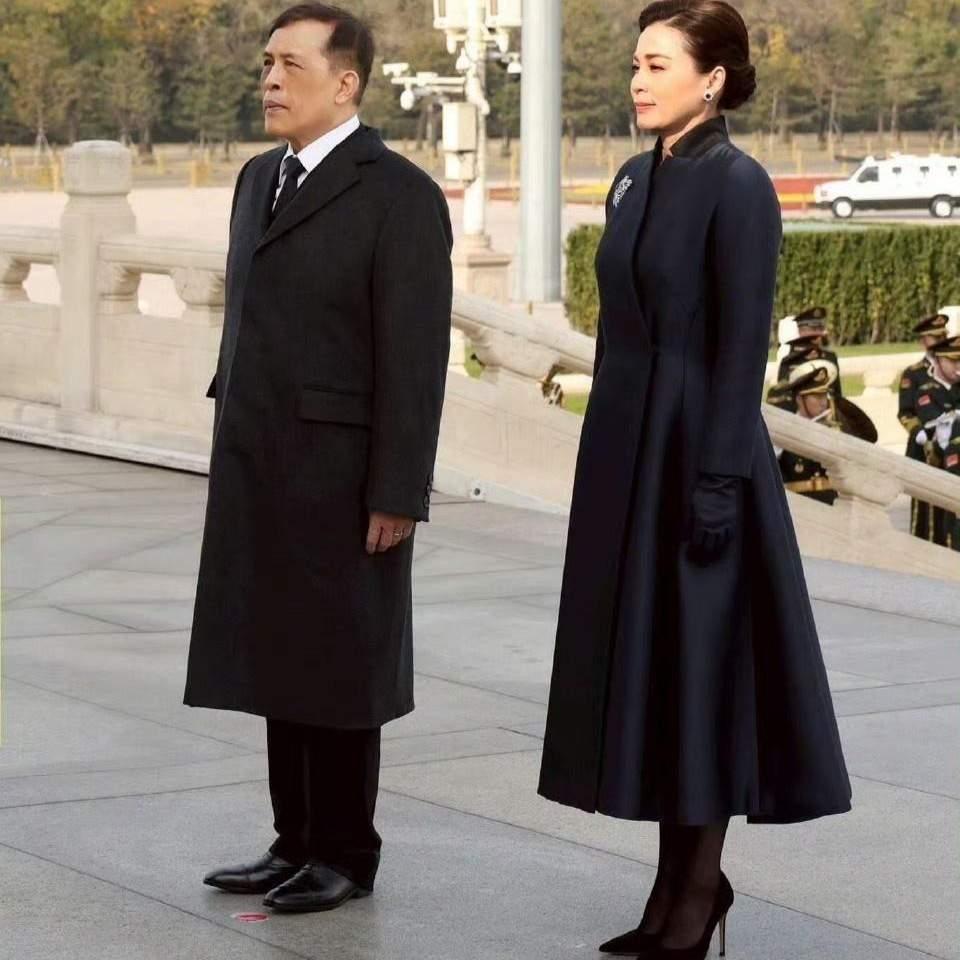 快讯！快讯！
泰国总理阿努廷正式宣布
在泰王王后历史性访华后，泰国总理立即部署深