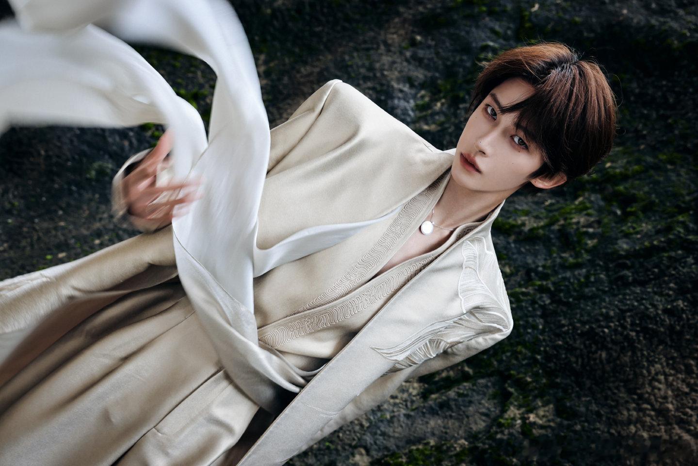 刘宇央视重阳晚会出图 ​​​