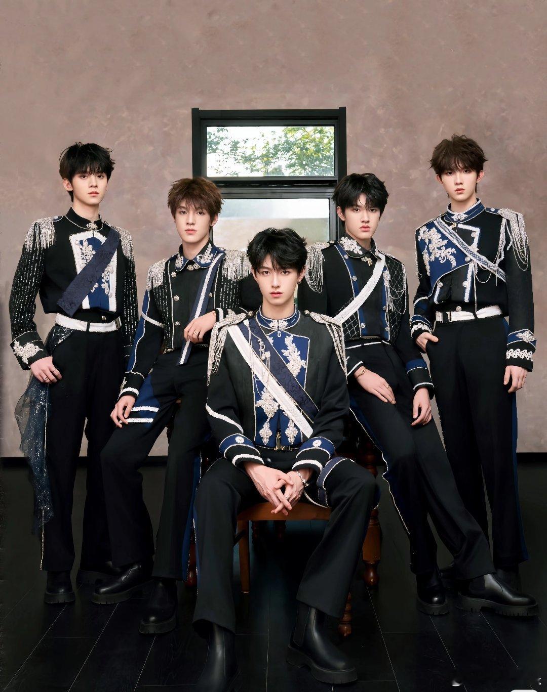 TF三代艺人活动取消粉丝追星本是一件开心的事，可把公共投诉渠道当成互相攻击的工具