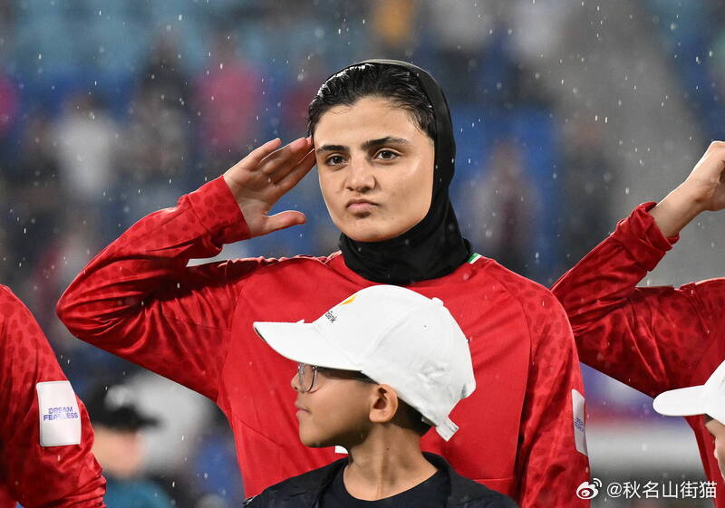 拒唱国歌被指“叛徒” 两名前伊朗女足球员获澳大利亚国籍海外新鲜事 曾因拒绝唱国歌