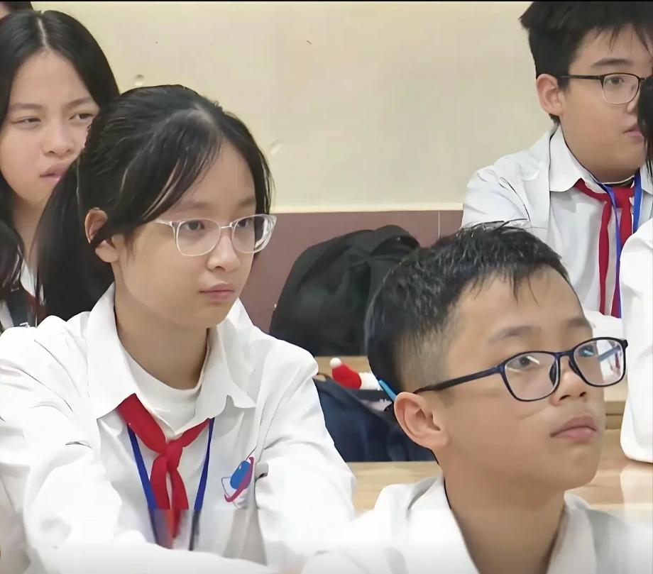 越南的野心非常可怕！现在的越南教育，在大中小的学校教育中，一直把广东广西作为其原