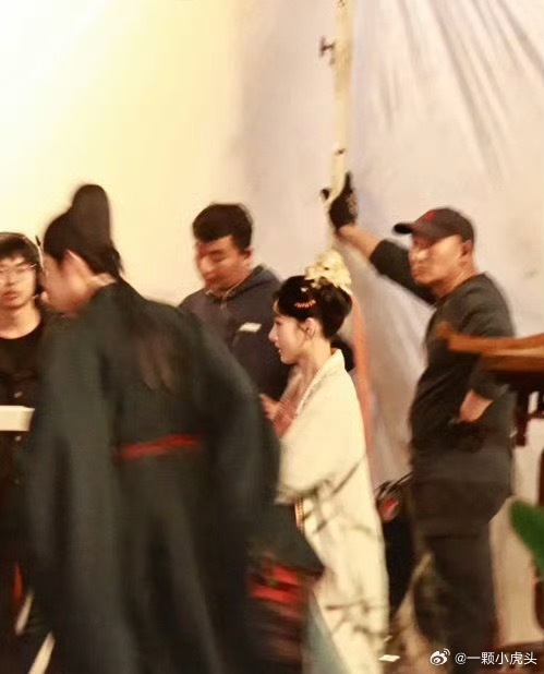 丁禹兮司宫令壁咚错位图，哈哈哈 