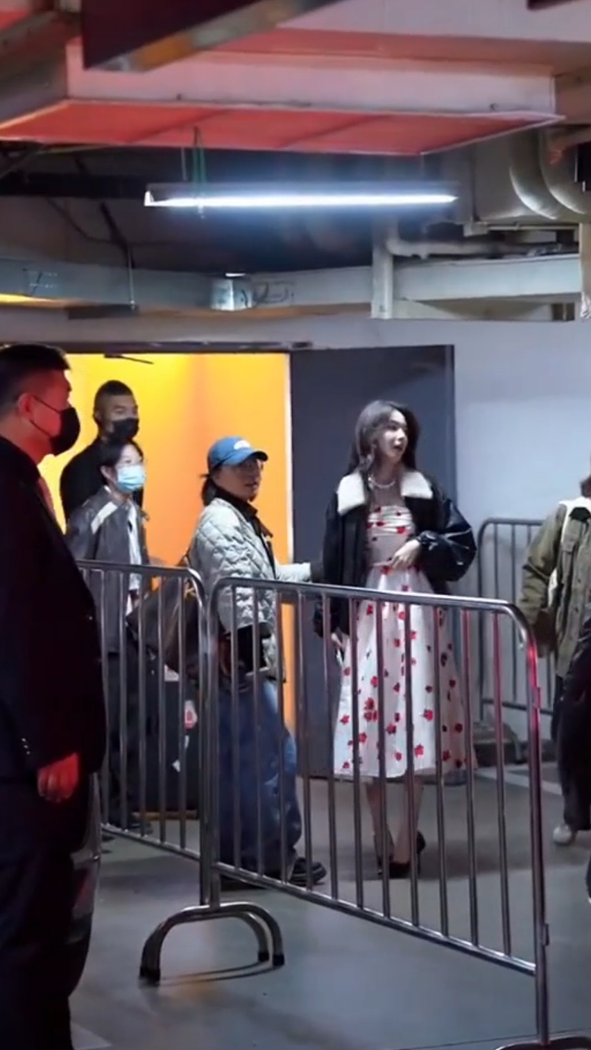 陈瑶好美啊，又御姐又甜美，谁懂啊！！！！内娱这一款姐姐好少啊。好温柔[爱慕] ​