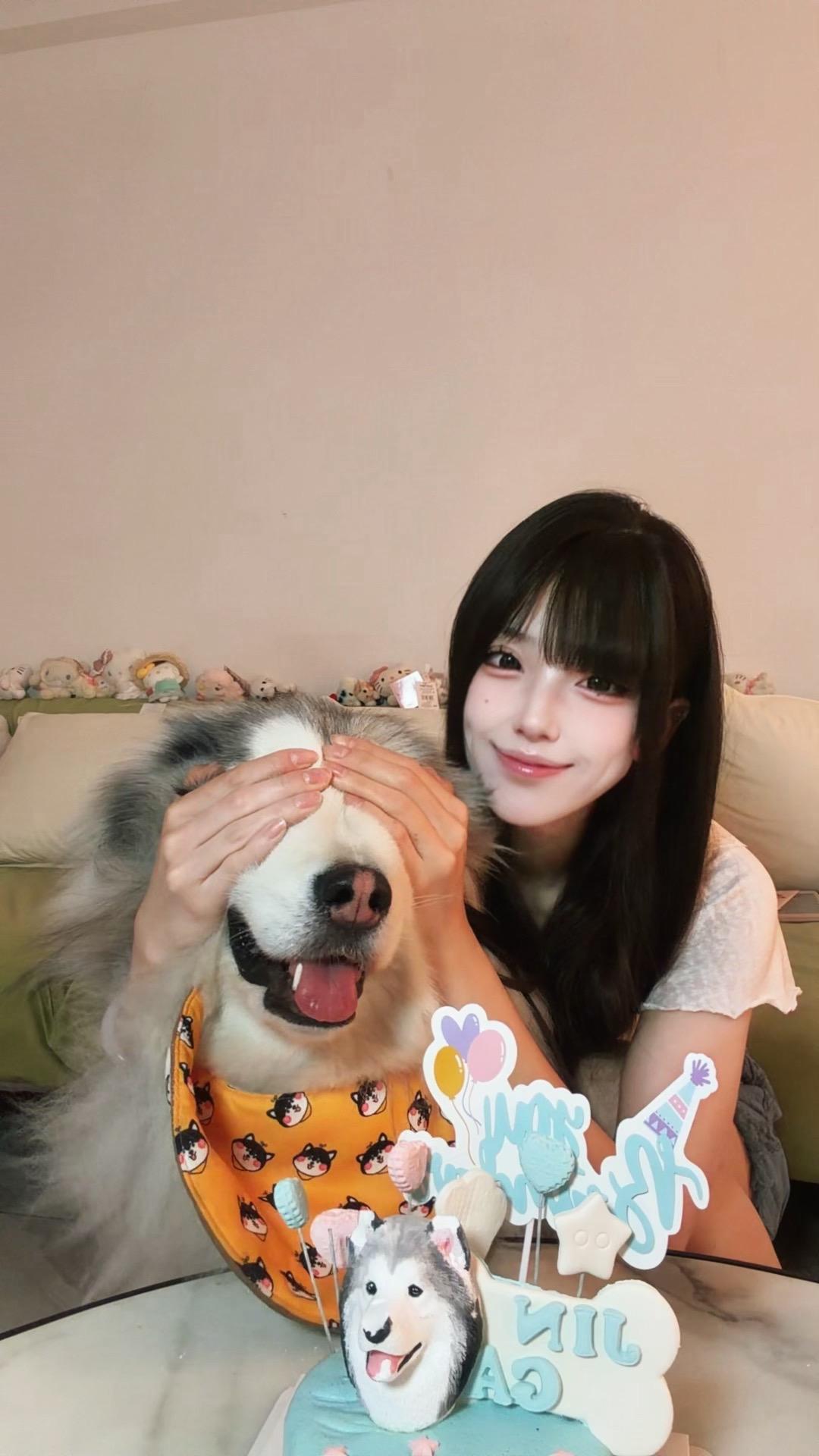 当我宝贝的第二年！ 妈妈替你许愿：祝你永远健康、快乐、长命百岁！