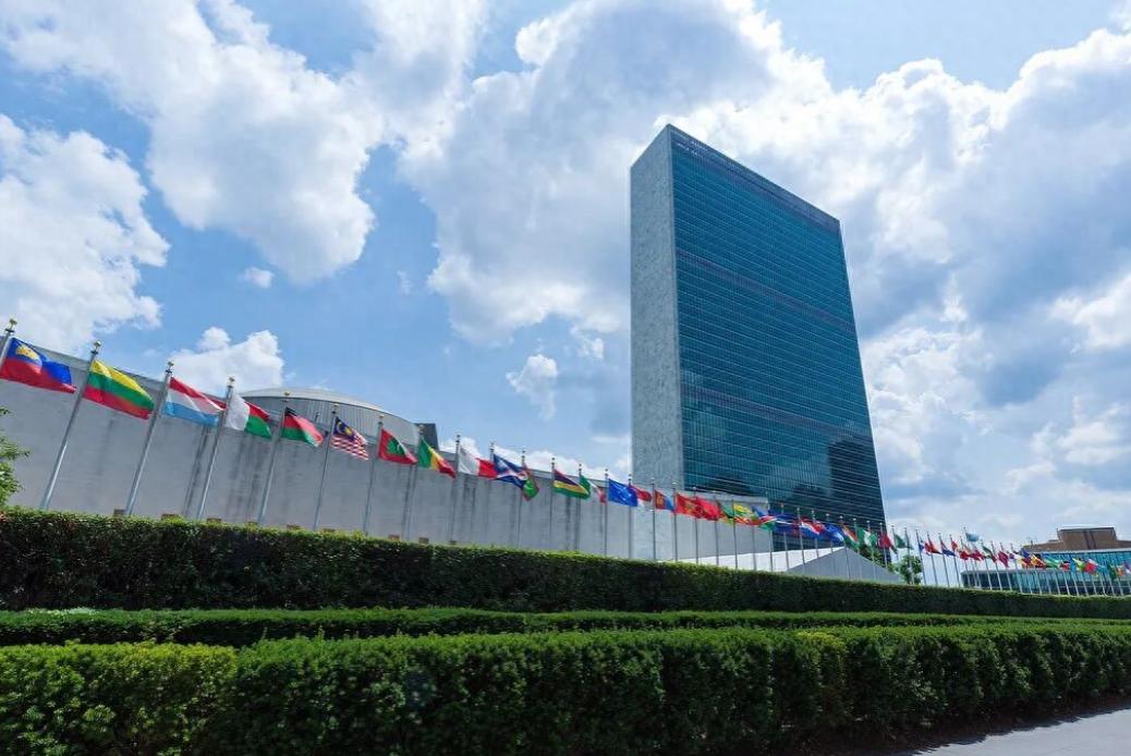 经过一番拉扯，美国终于要向联合国缴纳7.25亿美元拖欠的会费了，不过缴纳这些钱的