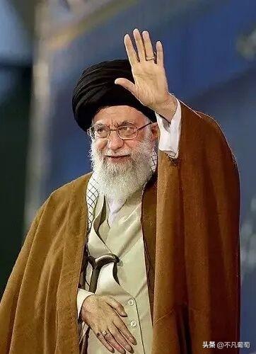 打的一拳开，免得百拳来
伊朗革命卫队今天明确宣布
3月1日凌晨，伊朗伊斯兰革命卫