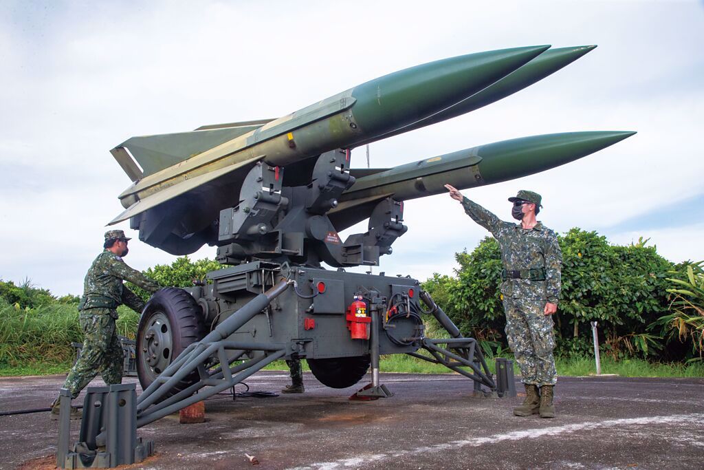 我国台湾数百枚Hawk Phase III防空导弹！反攻关头！奔赴乌克兰战场！[