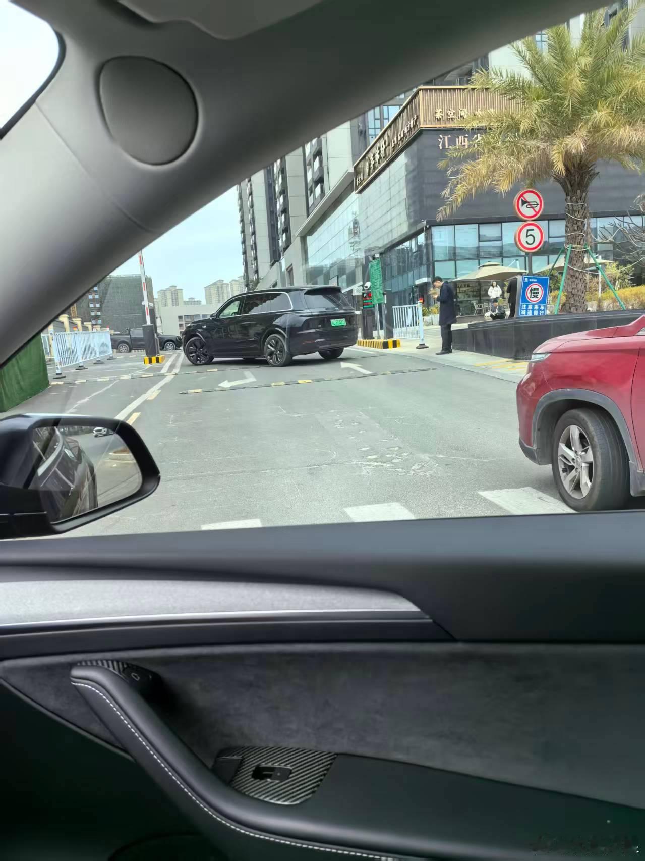 der dedede der ，dededededede der~🎶刻板印象