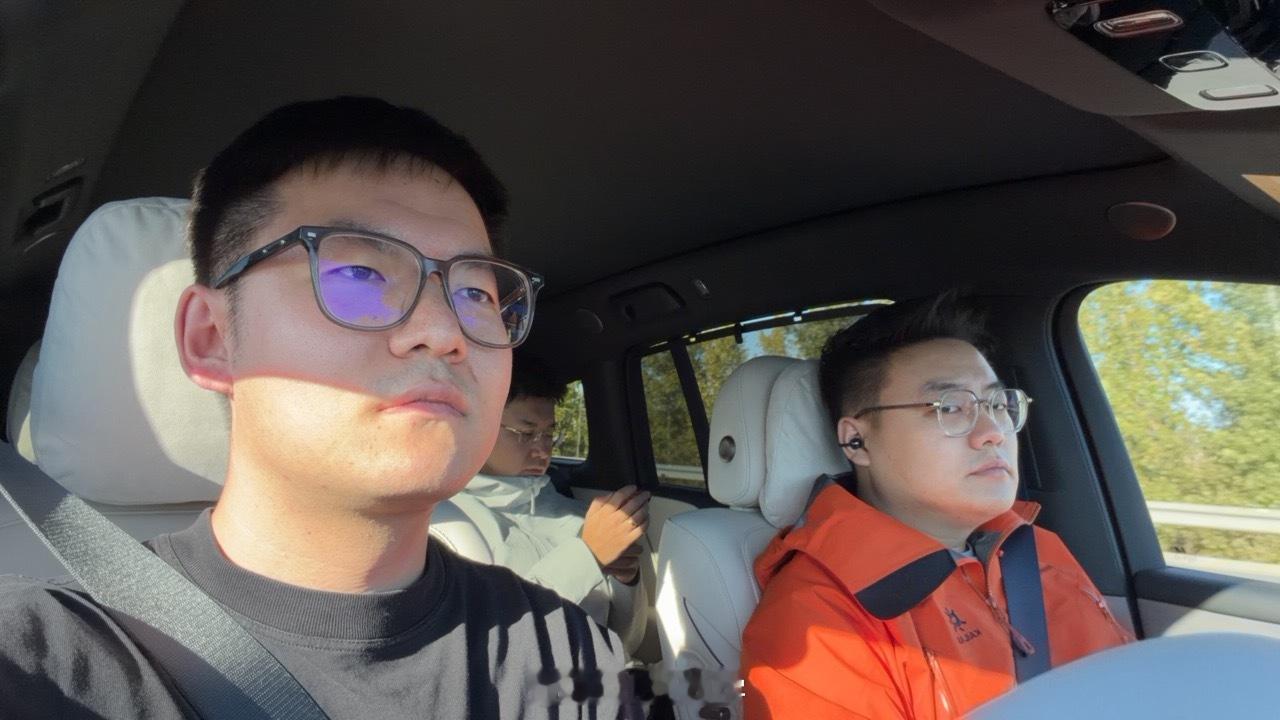 吃了这顿羊肉就要飞国外海岛了[doge]我会多发微博的！ ​​​