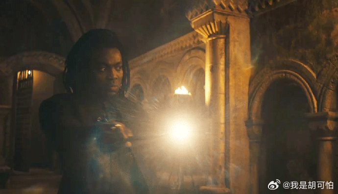 可以接受全新改编，也能接受新面孔。但斯内普和马尔福这两个角色的气质，真的很难平替