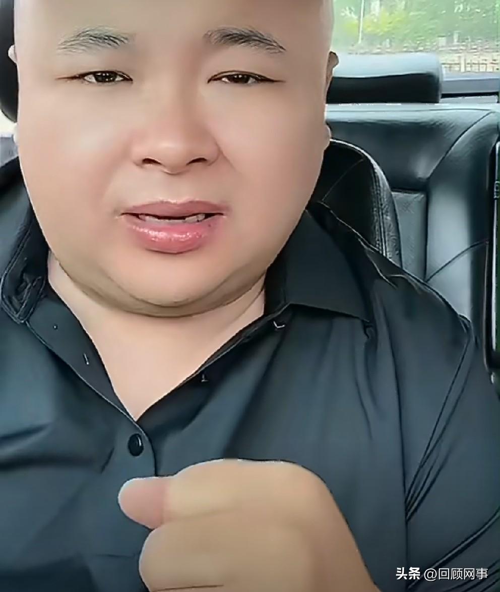 老狗说天津李四 刘二狗头部主播停播因为不挣钱，以前主播不交税，现在整不好赔钱！