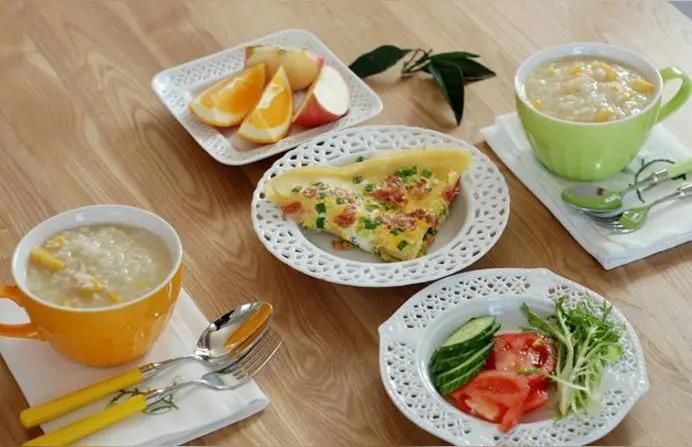 作为一个不是从事体力劳动的成年男人，我近日的个人体会是，一天吃两顿是最佳的饮食习