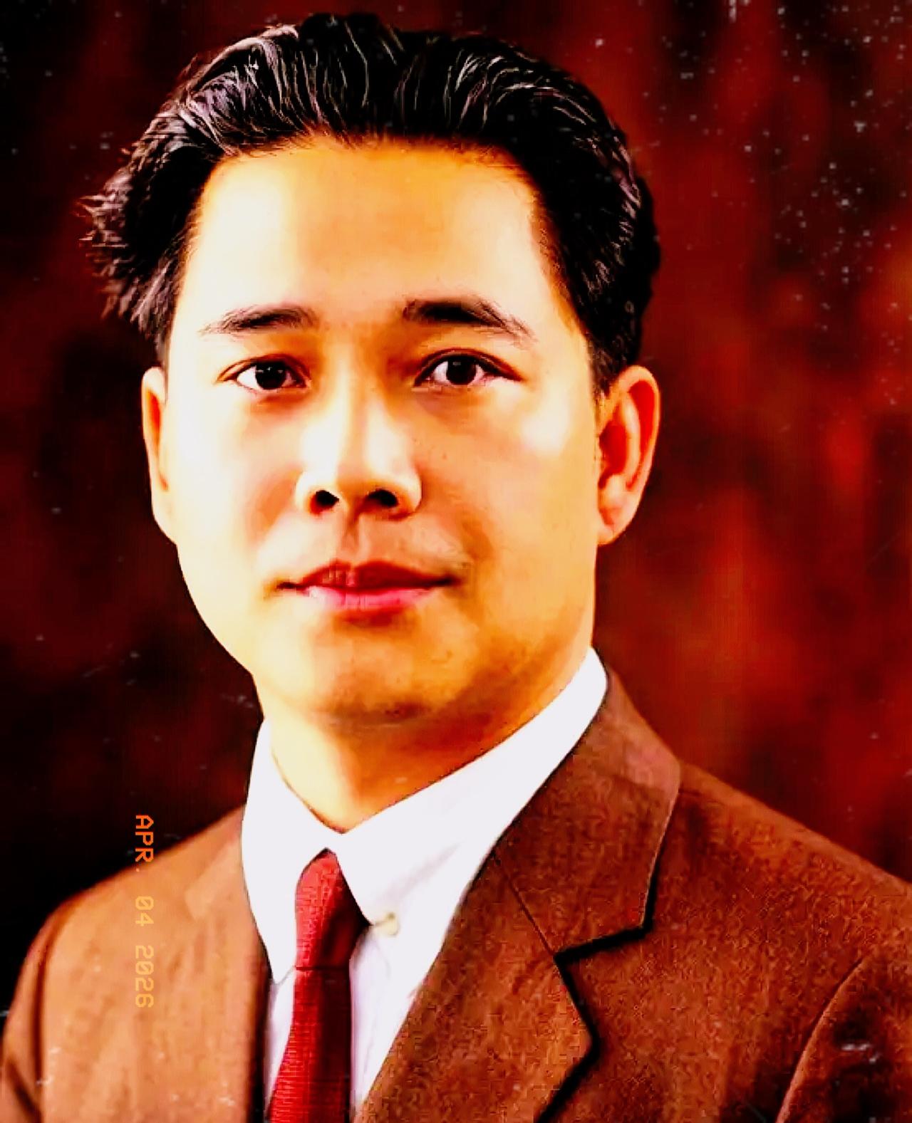 汪精卫老婆陈璧君，往他坟里灌了5吨碎钢铁，浇筑成一个铁疙瘩，以为能护他周全。结果