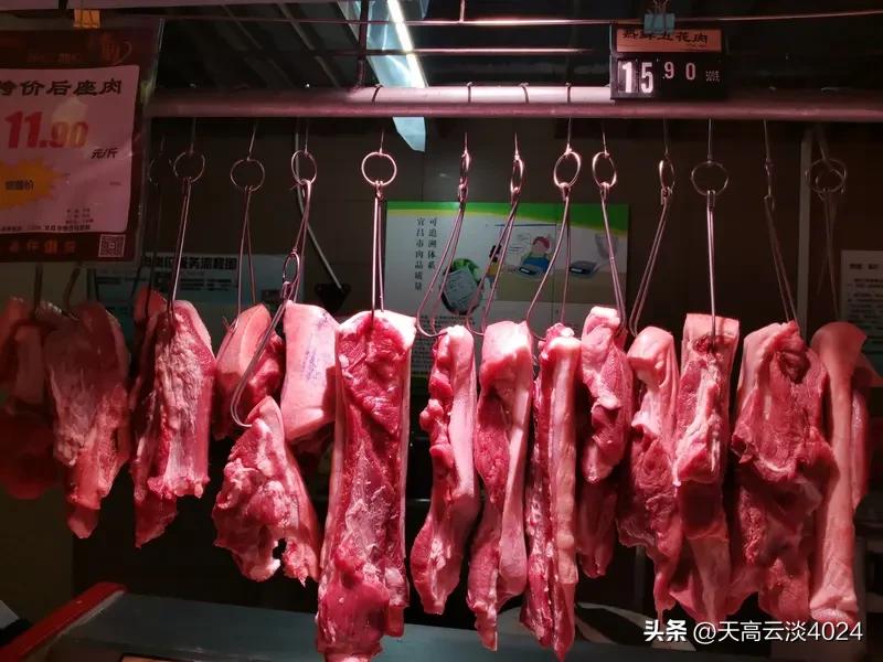 猪肉行情何时反转 猪肉行情何时反转，这可是养殖户和消费者都关心的事儿。前几年“飞