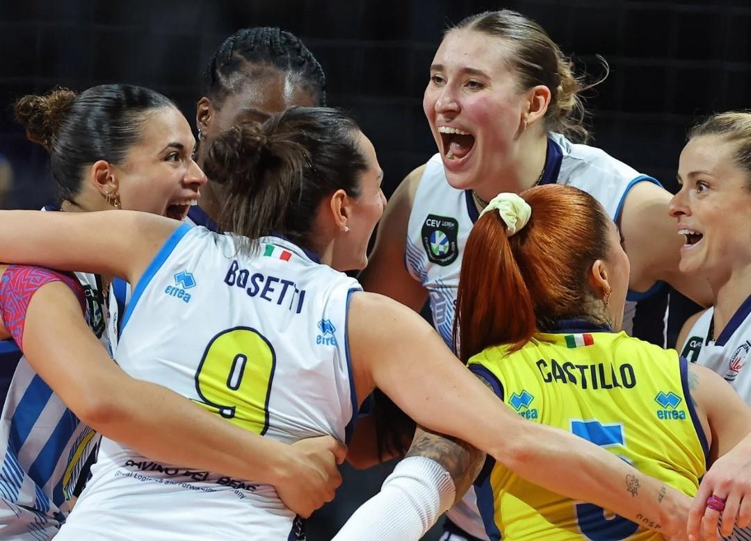 难破金局魔咒，费内巴切13:15不敌斯坎迪奇。无缘欧冠四强。
北京时间3月20日