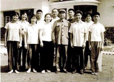 我们隆重纪念中国人民解放军上将陈明仁逝世52 缅怀第21兵团司令员湖南省军区副司