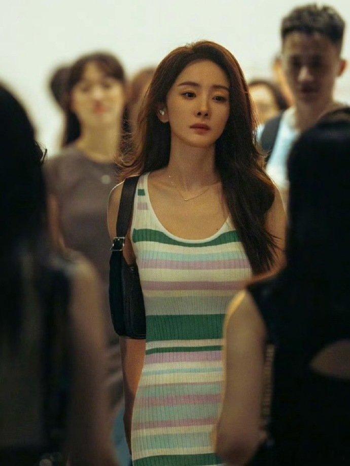 易烊千玺杨幂对手戏《惊蛰无声》这预告太会吊胃口了！过肩摔名场面 + 双强对手戏，