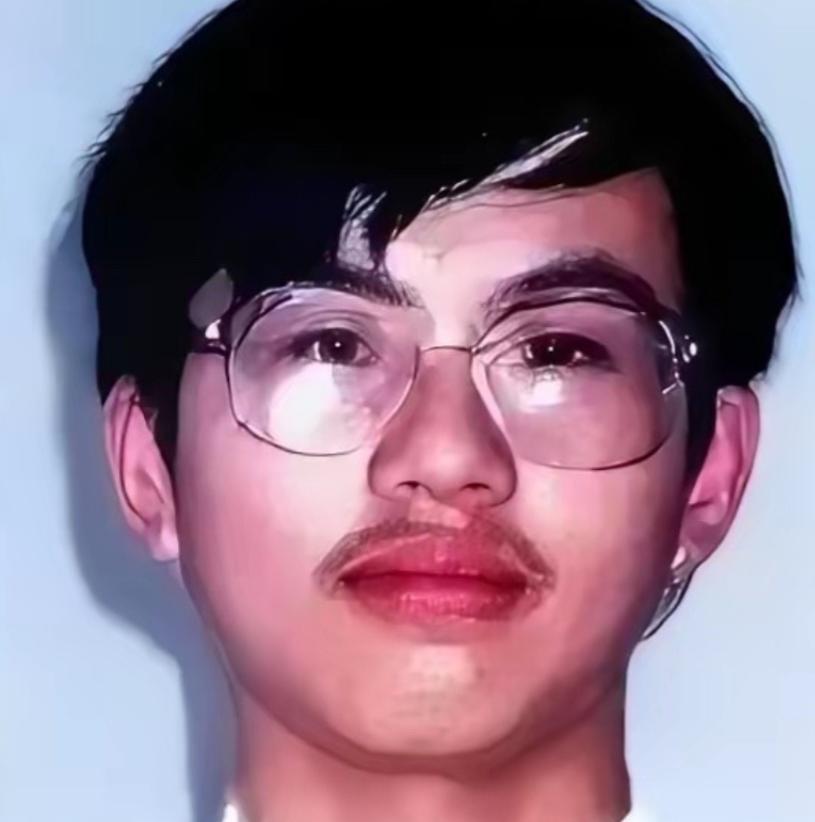 1999年，山东济阳高考状元张来玉被父母私自改了志愿，进了南京大学。谁料入学还不