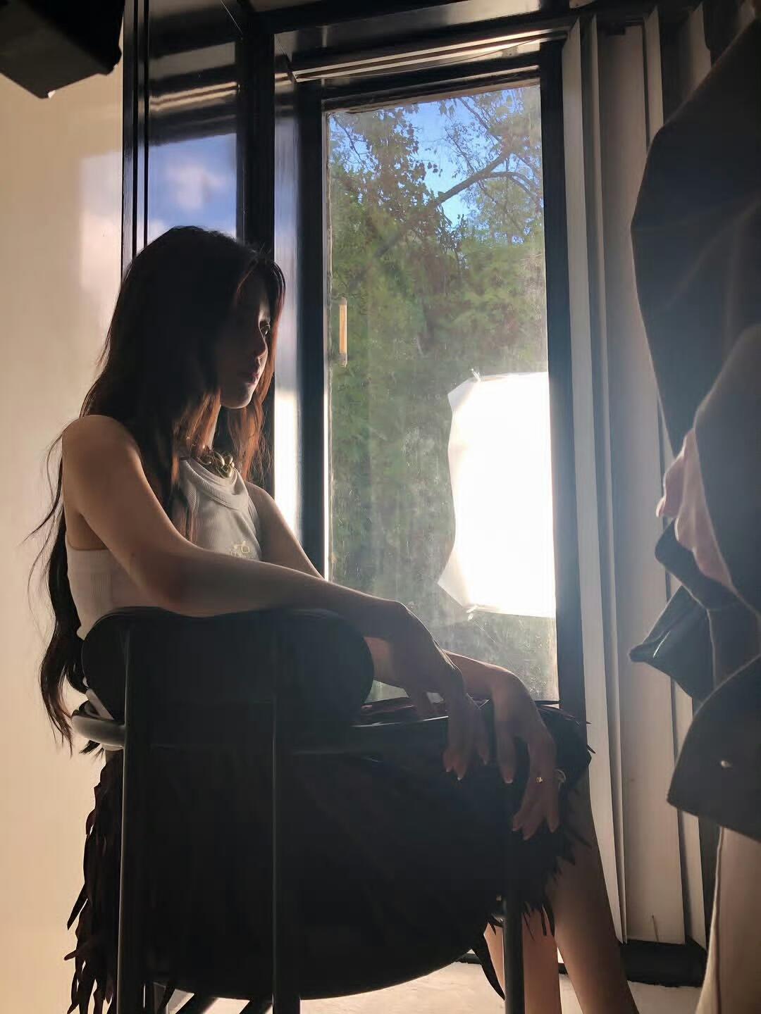 杨超越第八支全球广告杨超越全球刷脸从看秀到全球广告不断突破，第八支重磅官宣，见证