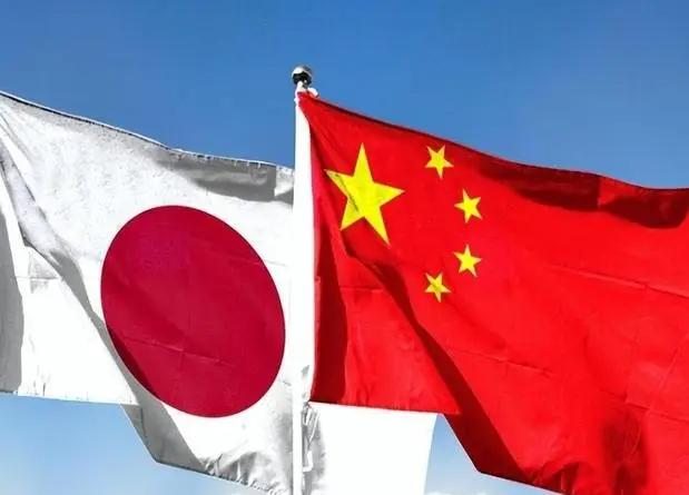 不必急于对日采取军事行动，应当对全国各处的军火库展开突袭式清查，类似刘卫东这样的